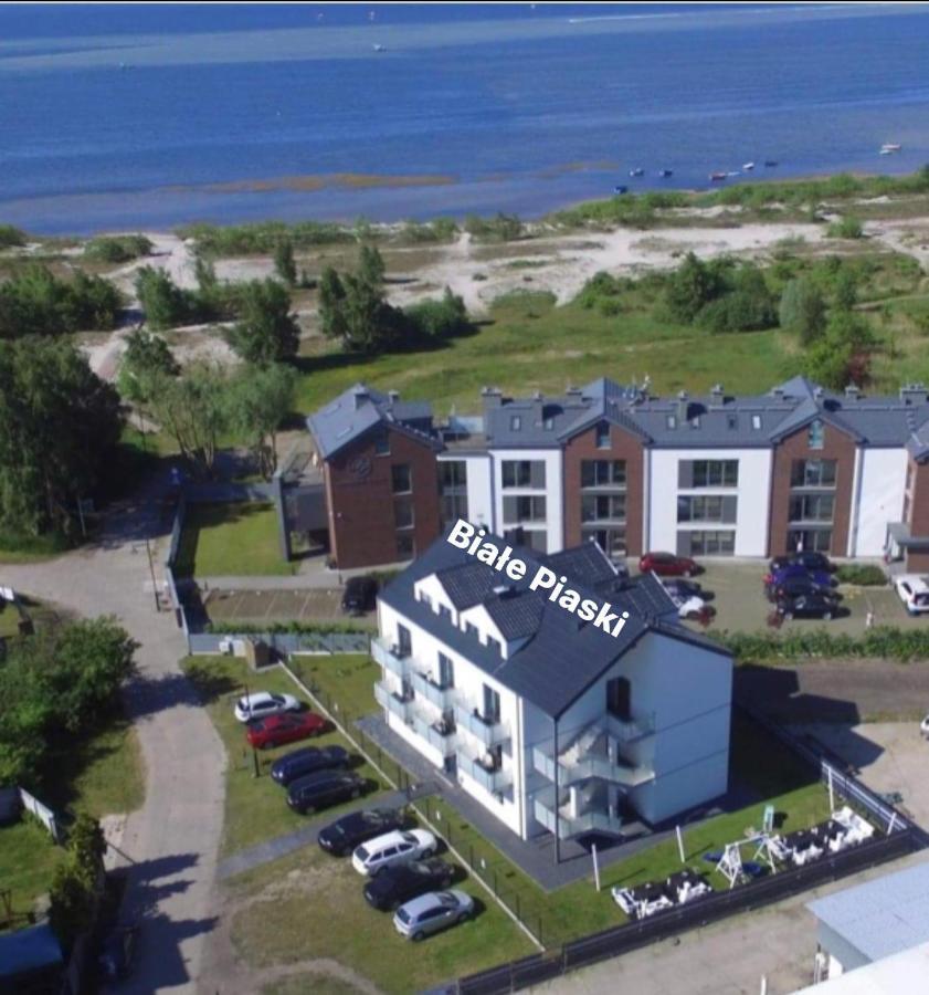 Apartamenty Biale Piaski ヤスタルニャ エクステリア 写真